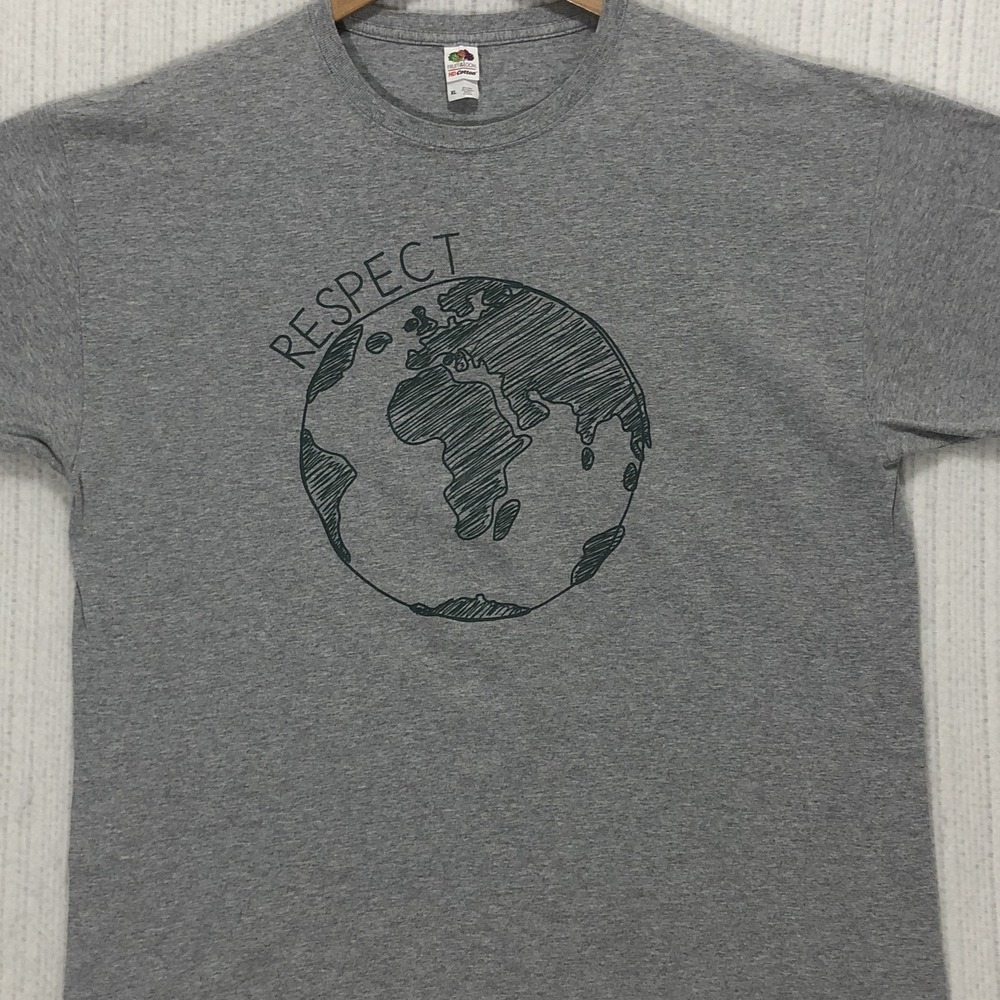 Fruit of the Loom Respect Earth Graphic T-Shirt Gray XL HD Cotton Globe Tee